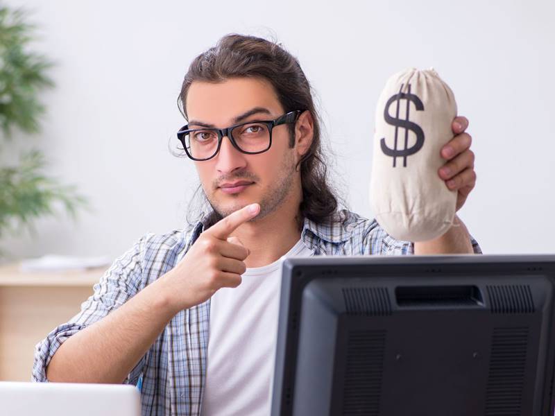 今後稼げるプログラミング言語はずばりどれ？ 実は「COBOL」が