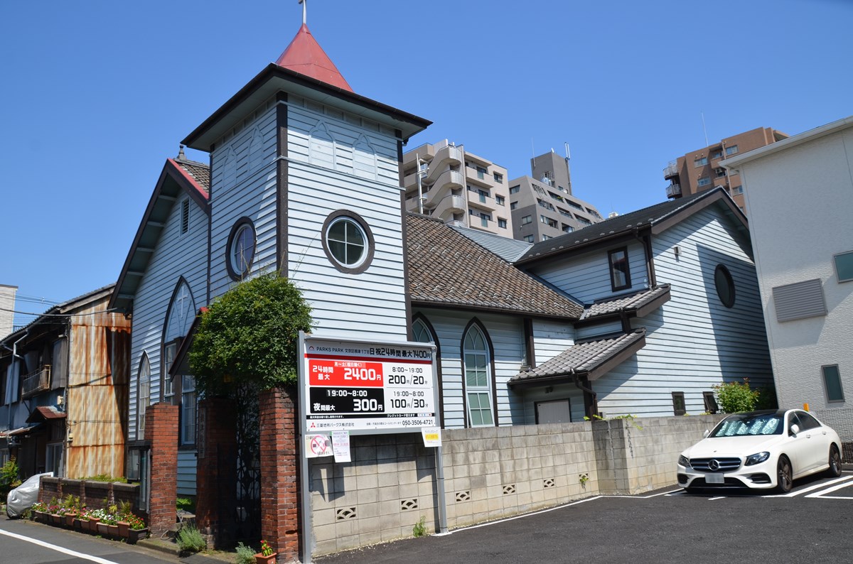 隈研吾氏が手掛けた蔵改修など、民家再生が下町風情を生かす根津エリア