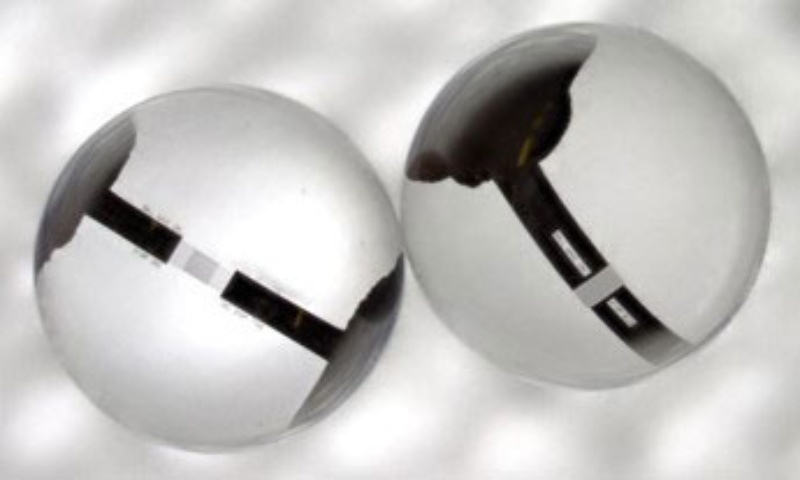 図2 球状のボールSAWセンサー