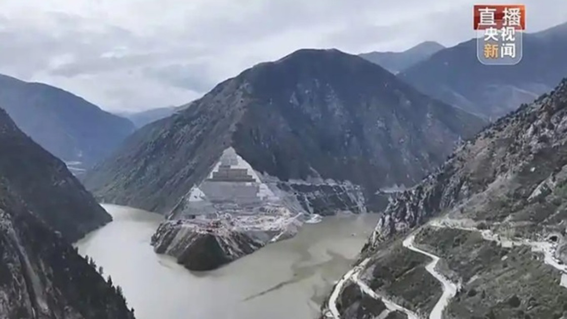 中国初の海面浮体式太陽光発電施設が稼働開始 | 日経クロステック（xTECH）