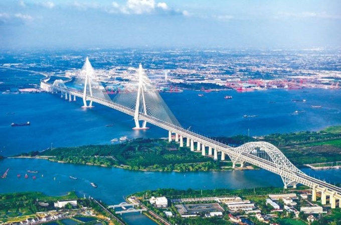 長江 世界最長スパンの斜張橋「常泰長江大橋」が開通 中国 | 日経クロス