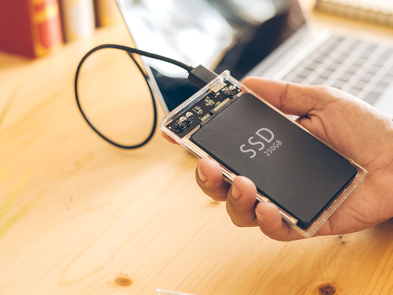 SSDの延命機能「ウエアレベリング」、セルの書き込み回数を平均化する