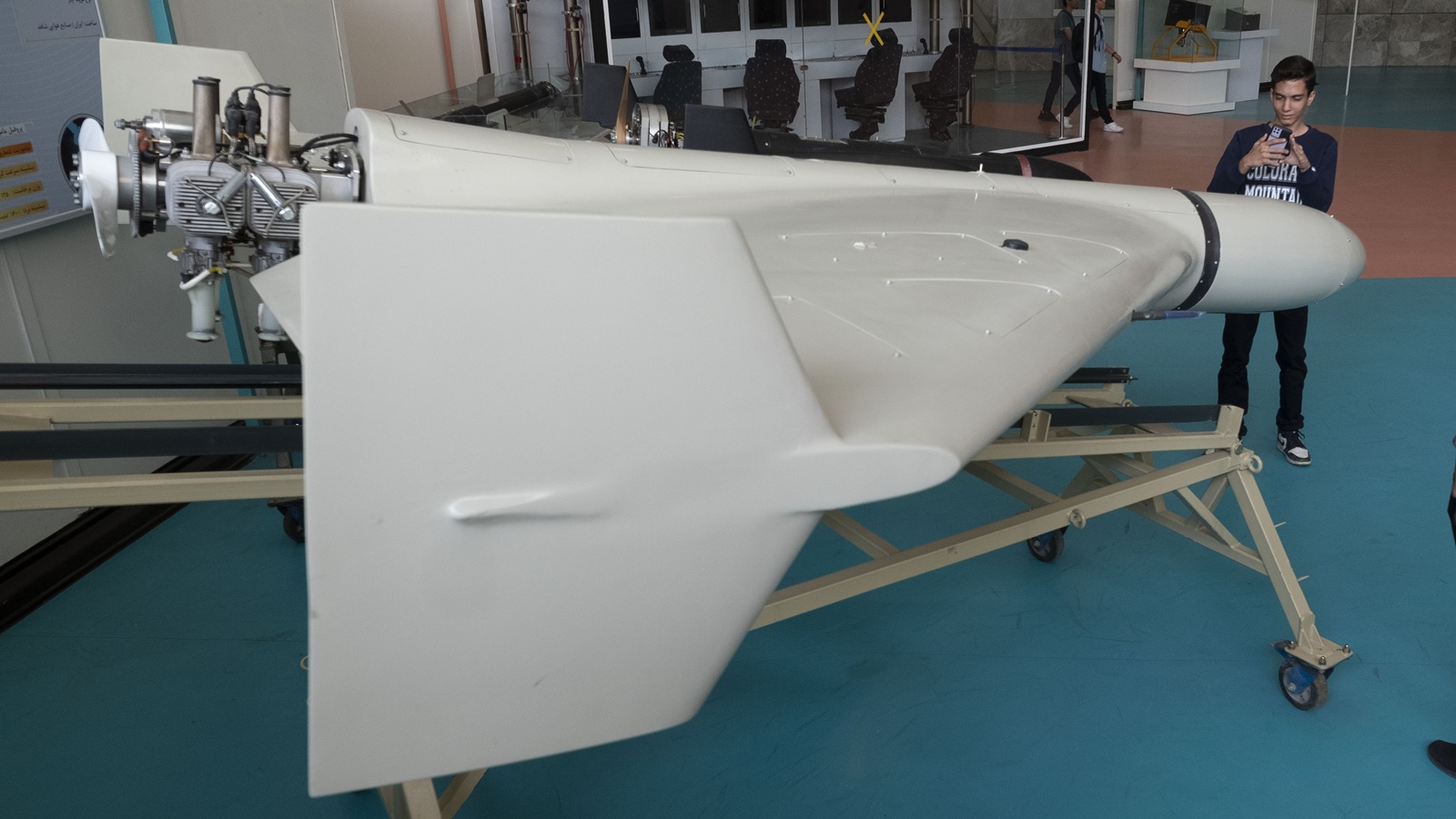 先端防衛網を突破、航続距離2倍　イラン製格安軍事ドローンの破壊力