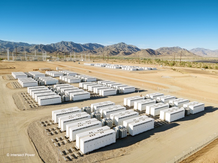 図3●カリフォルニア州で稼働する大規模な系統用蓄電池