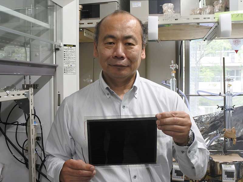 ペロブスカイト太陽電池「ガラス基板にチャンス」、兵庫県立大・伊藤教授に聞く