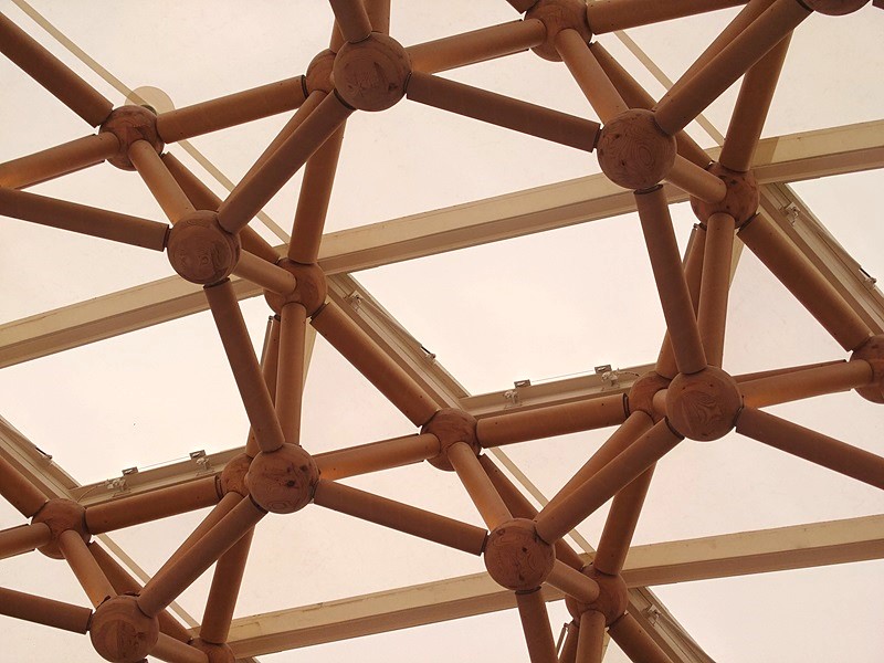 万博に世界初のCFRP構造ドーム建築、坂茂氏が設計した「BLUE OCEAN