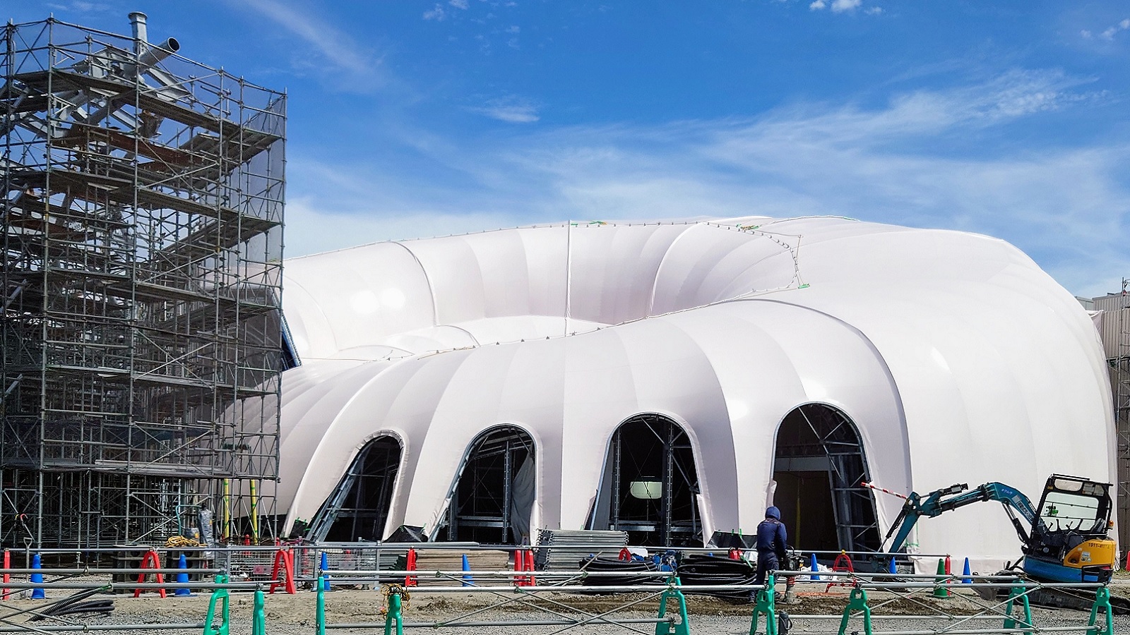 万博に世界初のCFRP構造ドーム建築、坂茂氏が設計した「BLUE OCEAN