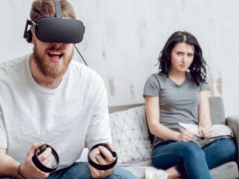 メタバース事業化「失敗」が9割、オワコン懸念を払拭する2つのポイント