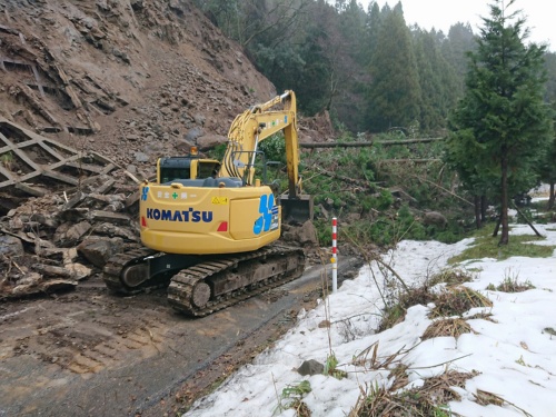 2024年1月2日の啓開作業の様子(写真:石川県建設業協会)