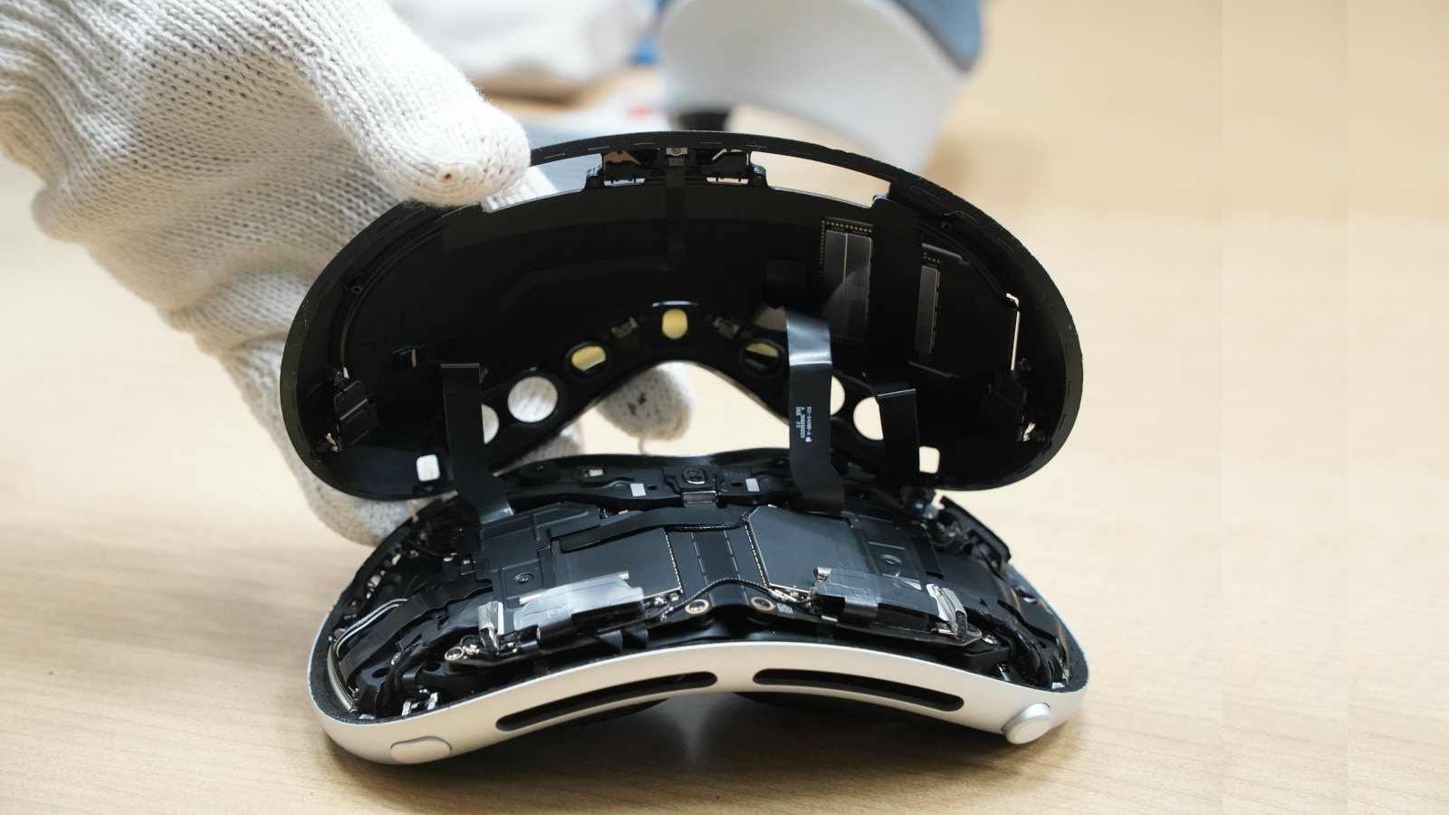 Apple Vision Pro」徹底分解 | 日経クロステック（xTECH）