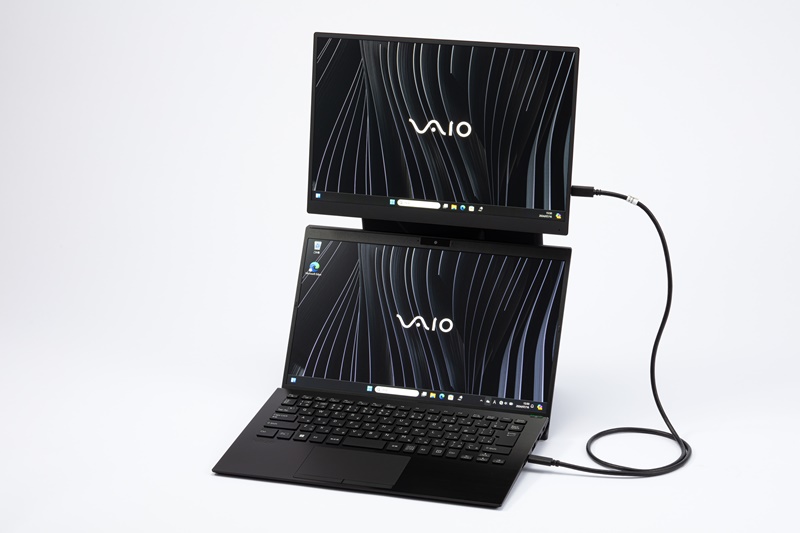 軽さと薄さに仰天、モバイルディスプレー「VAIO Vision＋ 14」で2画面