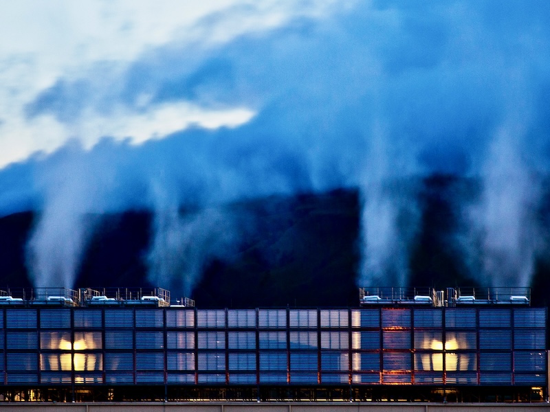 生成AIで水枯渇リスクが顕在化、GPTはクエリー10回でペットボトルを空にする