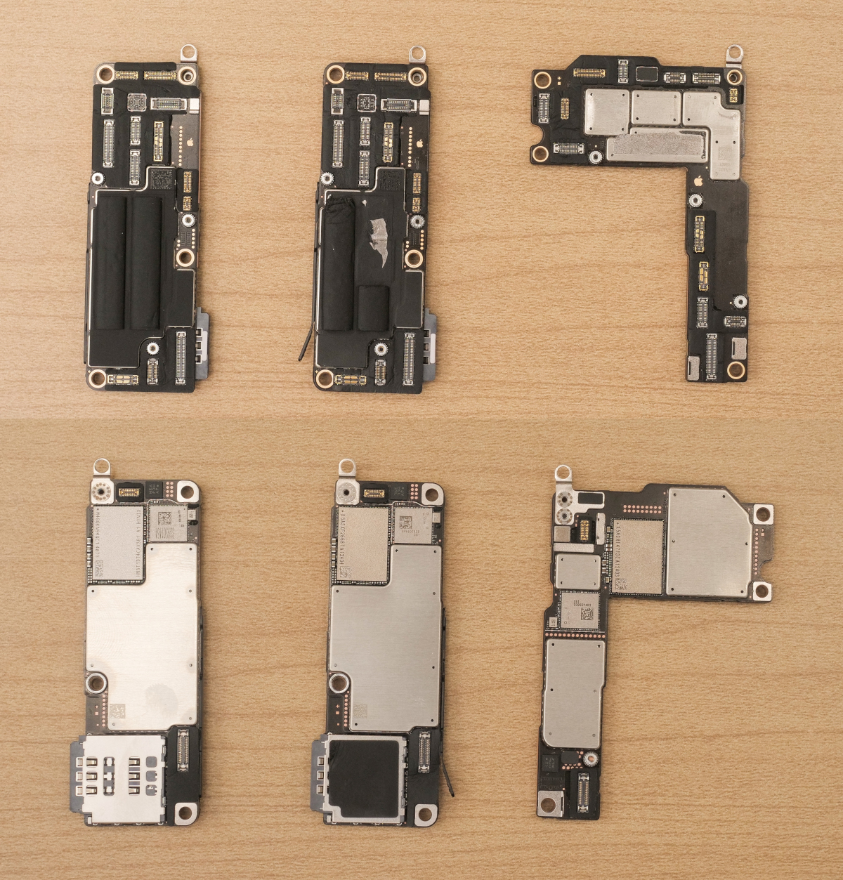 iPhone 16 Proのメイン基板が約3割小さく、部品がぎっしり両面に