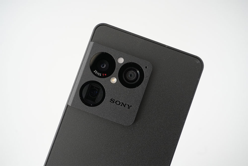 Xperia 1 VIII」が大幅値上げ 見合う価値はあるか、買い方も検証（2