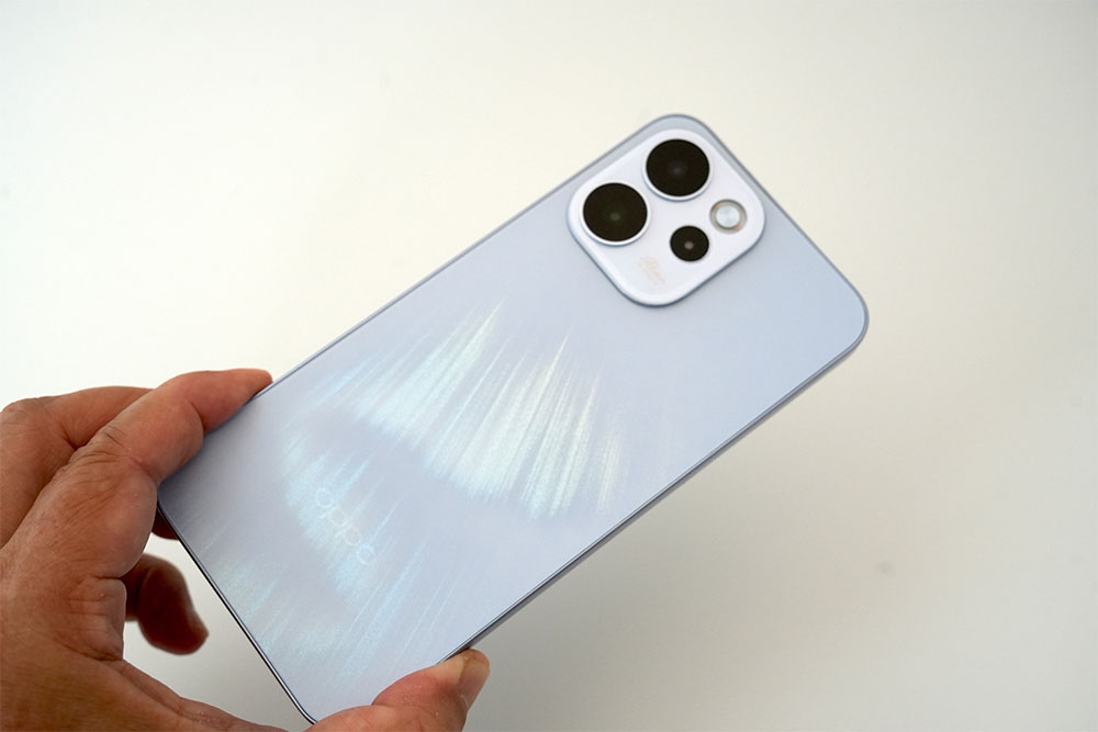 大幅値上げの「OPPO Reno15 A」は買いか、1週間使って価値を検証（2