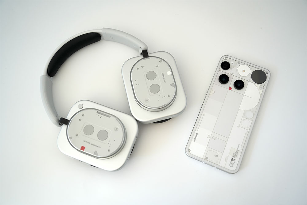 スマホやイヤホンで累計売上10億ドル突破のNothing、最新モデルを使っ