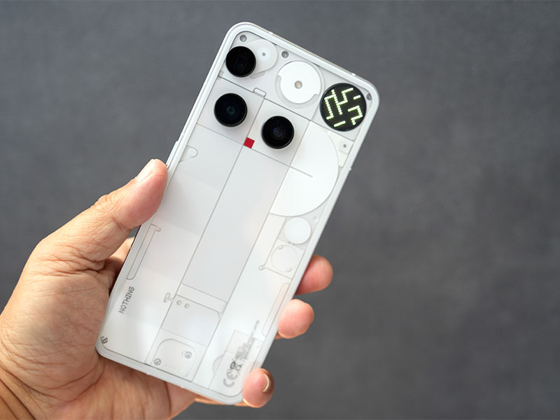 スマホやイヤホンで累計売上10億ドル突破のNothing、最新モデルを使ってみた