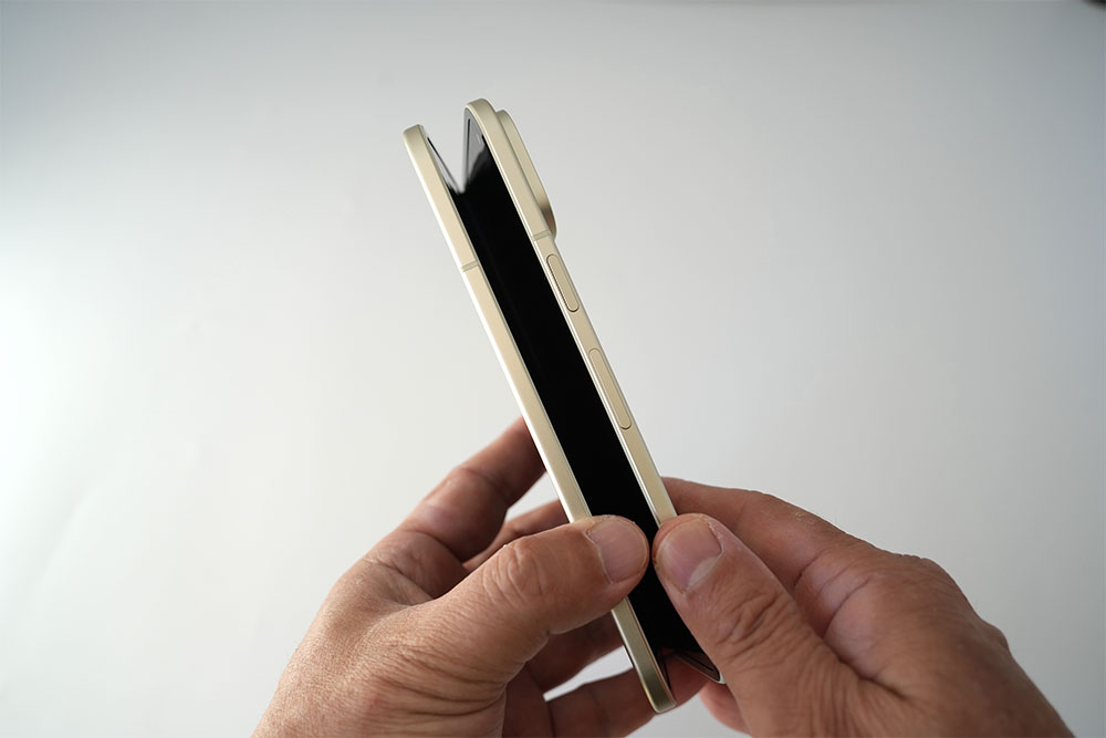 耐久性とAI機能が向上した「Google Pixel 10 Pro Fold」、価格が最大の