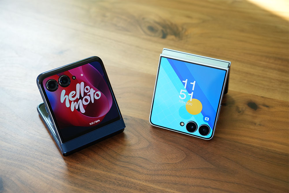 縦折れスマホ、買うならどっち Galaxy Z Flip7とmotorola razr 60