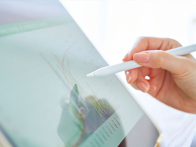 14型で9～11万円台の2in1パソコン、ペン付きの「Copilot＋ PC」も登場