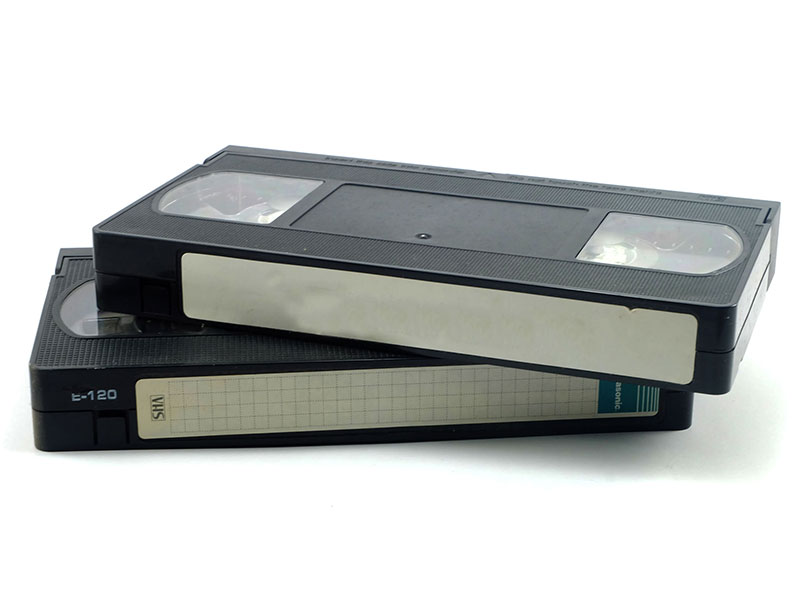 VHSテープの「2025年問題」、再生デッキがあれば自力でバックアップできる