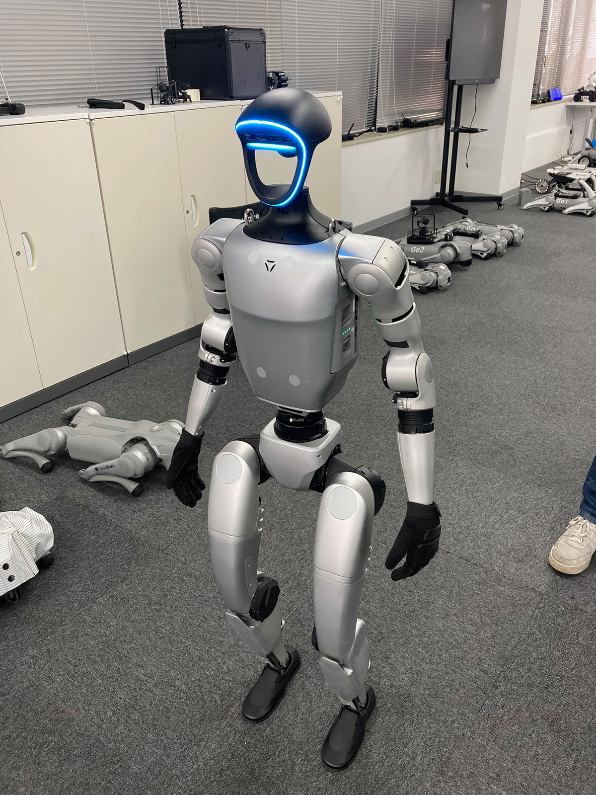 ６番：ロボット 120円→100円 6番：ロボット 120円→100円