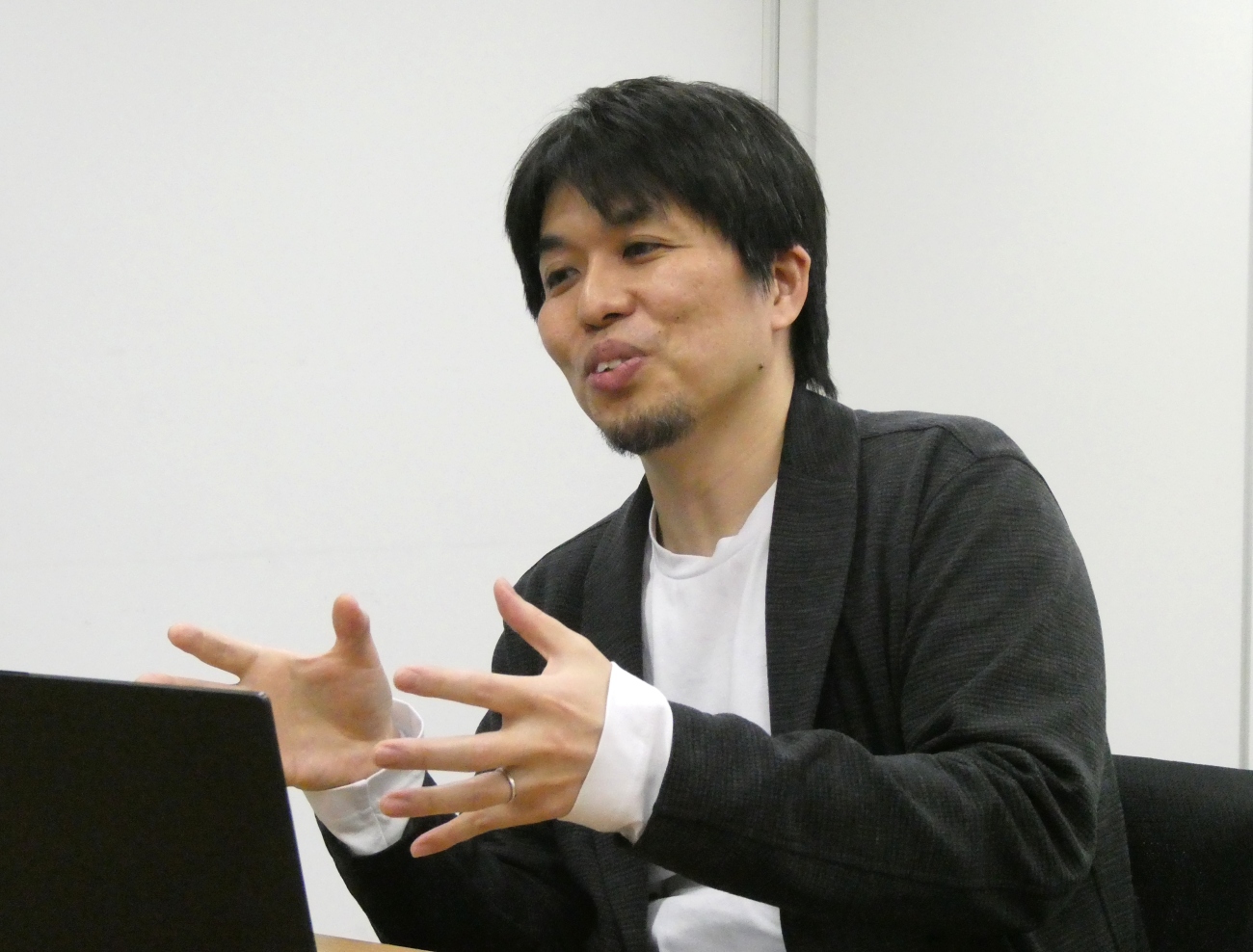 ロボティクスと機械学習の融合領域は「学習ロボット」などと呼ばれる注目分野だ（写真：日経クロステック）