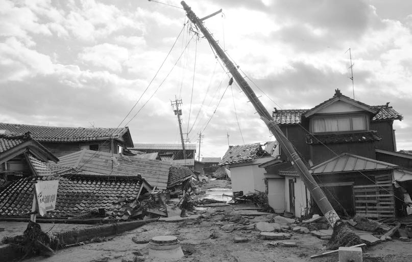 能登地震寄付　メグレと深夜の十字路 能登地震寄付 メグレと深夜の十字路 - メルカリ