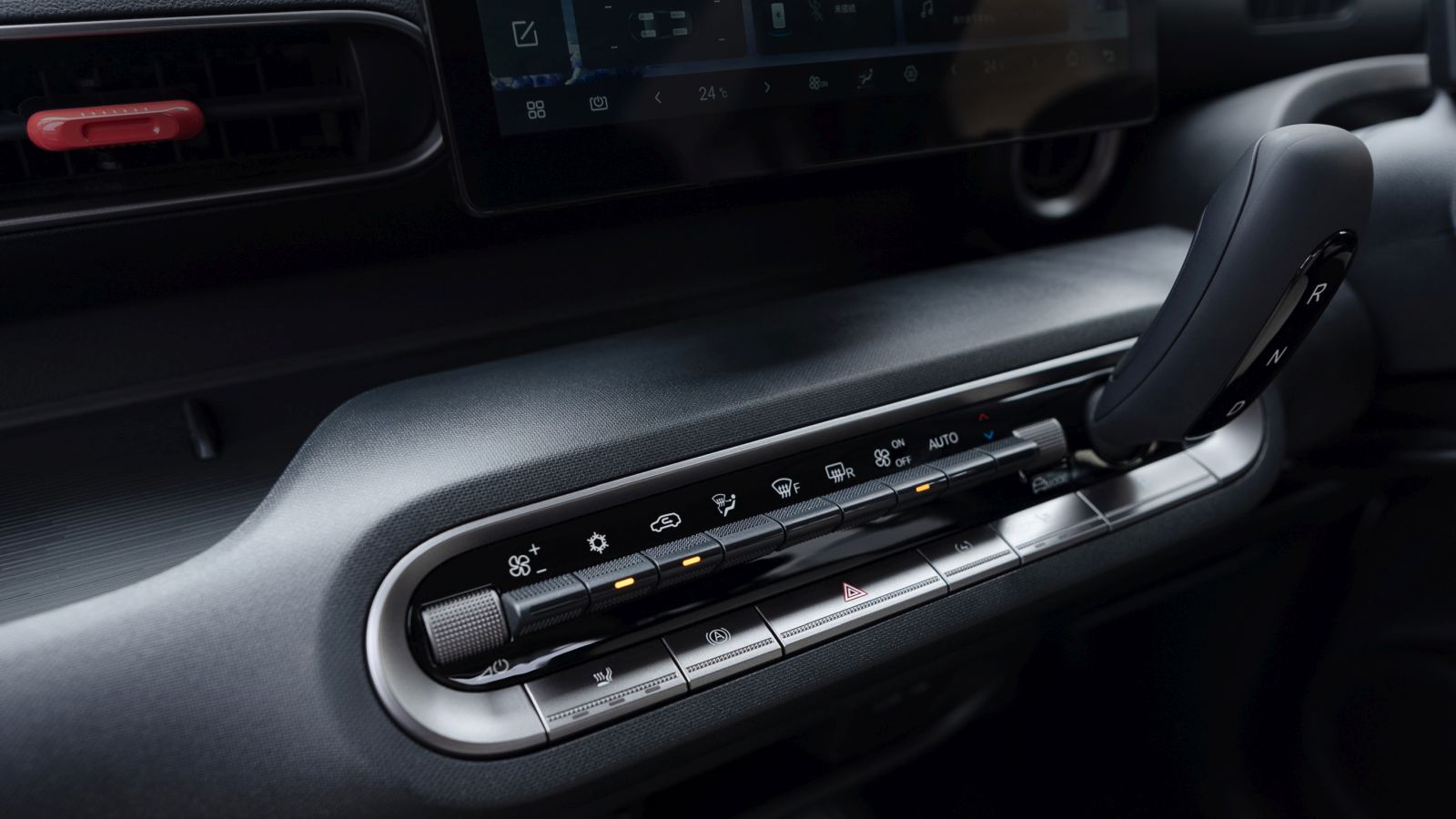 BYDの軽EV、人気の「超背高ワゴン」に照準　前席前方の空間拡大