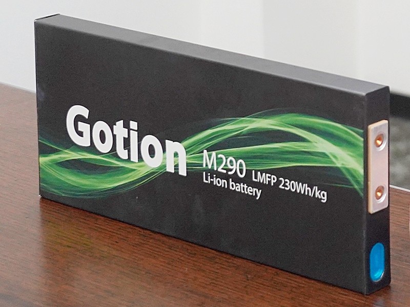 パナソニックHD、27年度に金属リチウム負極電池 全固体には世界