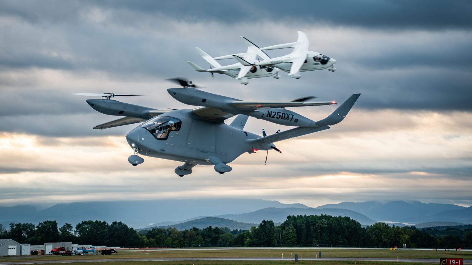 IBMが7nm世代のプロセッサー「POWER10」、21年後半登場 | 日経クロス