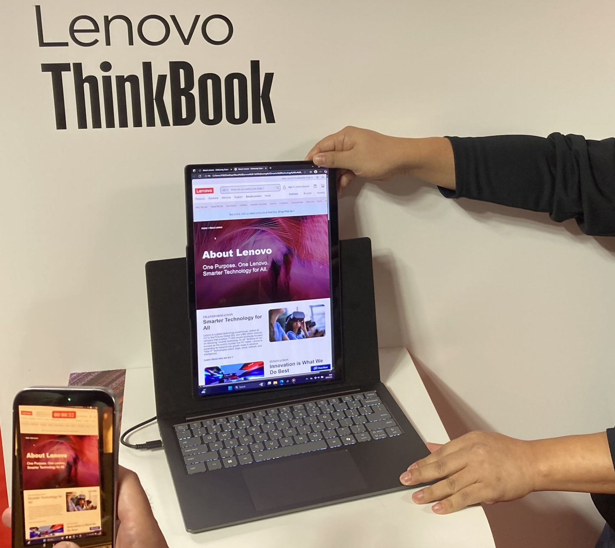 レノボが新コンセプト、ノートPCなのにディスプレーが縦横に回転