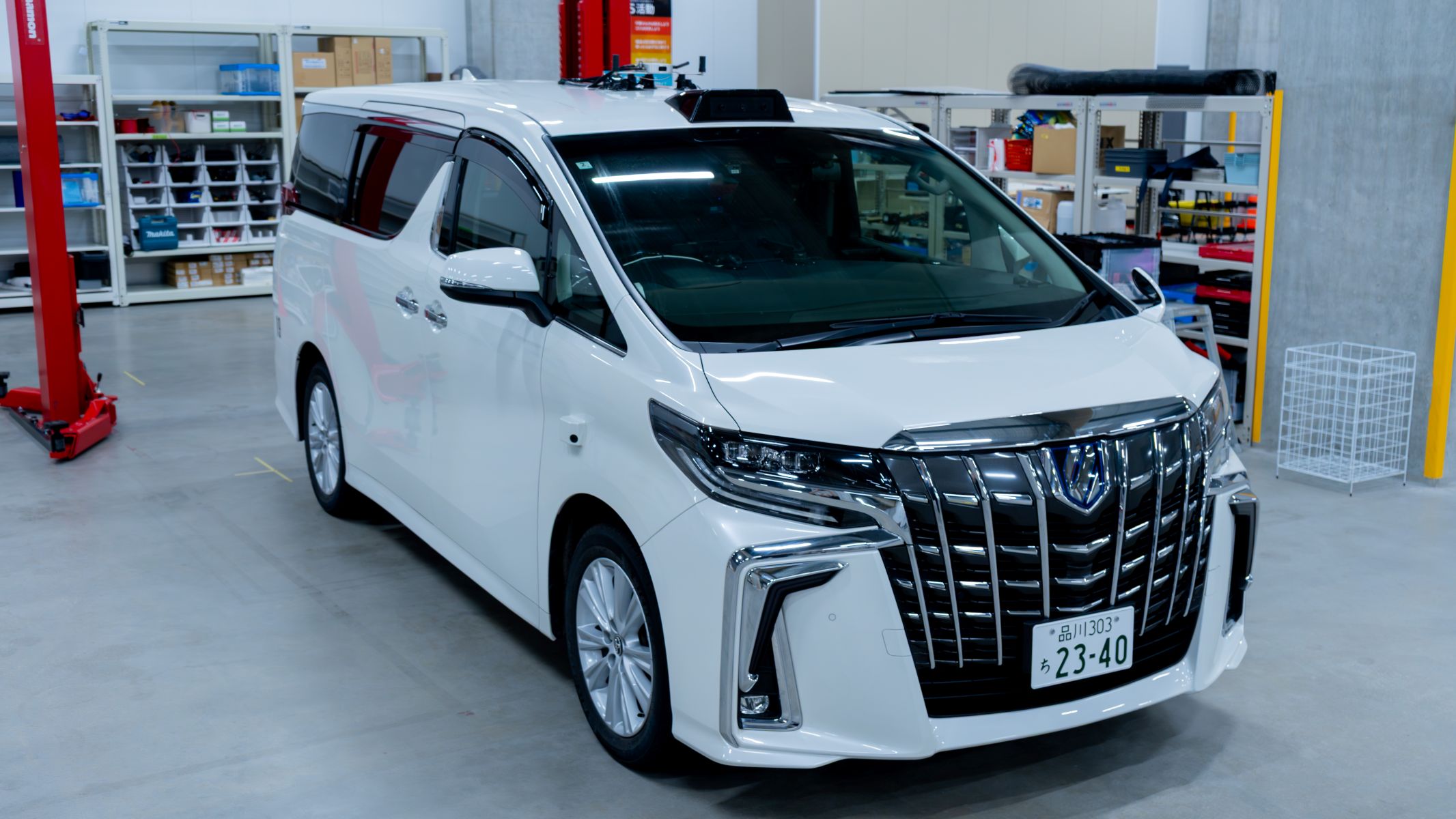 公道実験に用いた自動運転車（写真：チューリング）