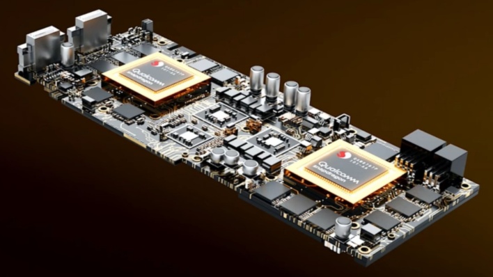 クアルコムがE2E自動運転に1000TOPS超、NVIDIAに挑戦 HBM必要か
