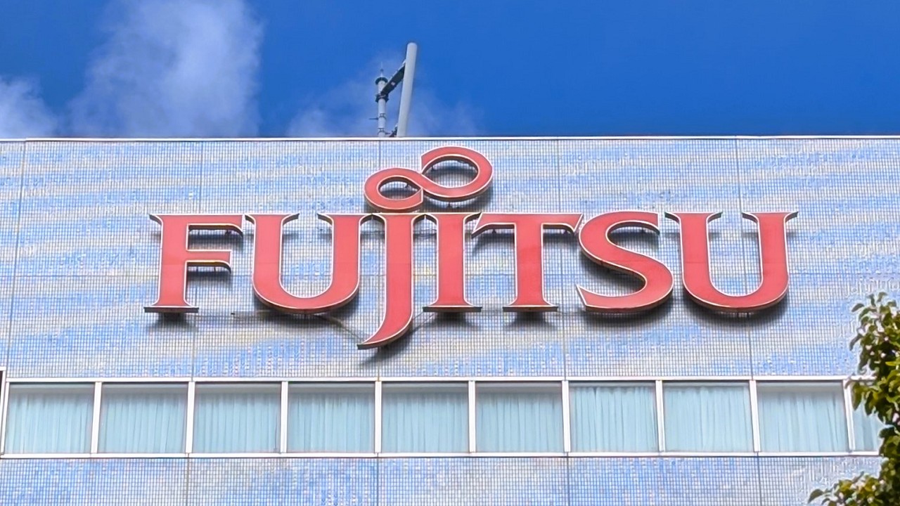 富士通オフコンからの移行に壁、COBOL・バッチ処理・データベースの難題