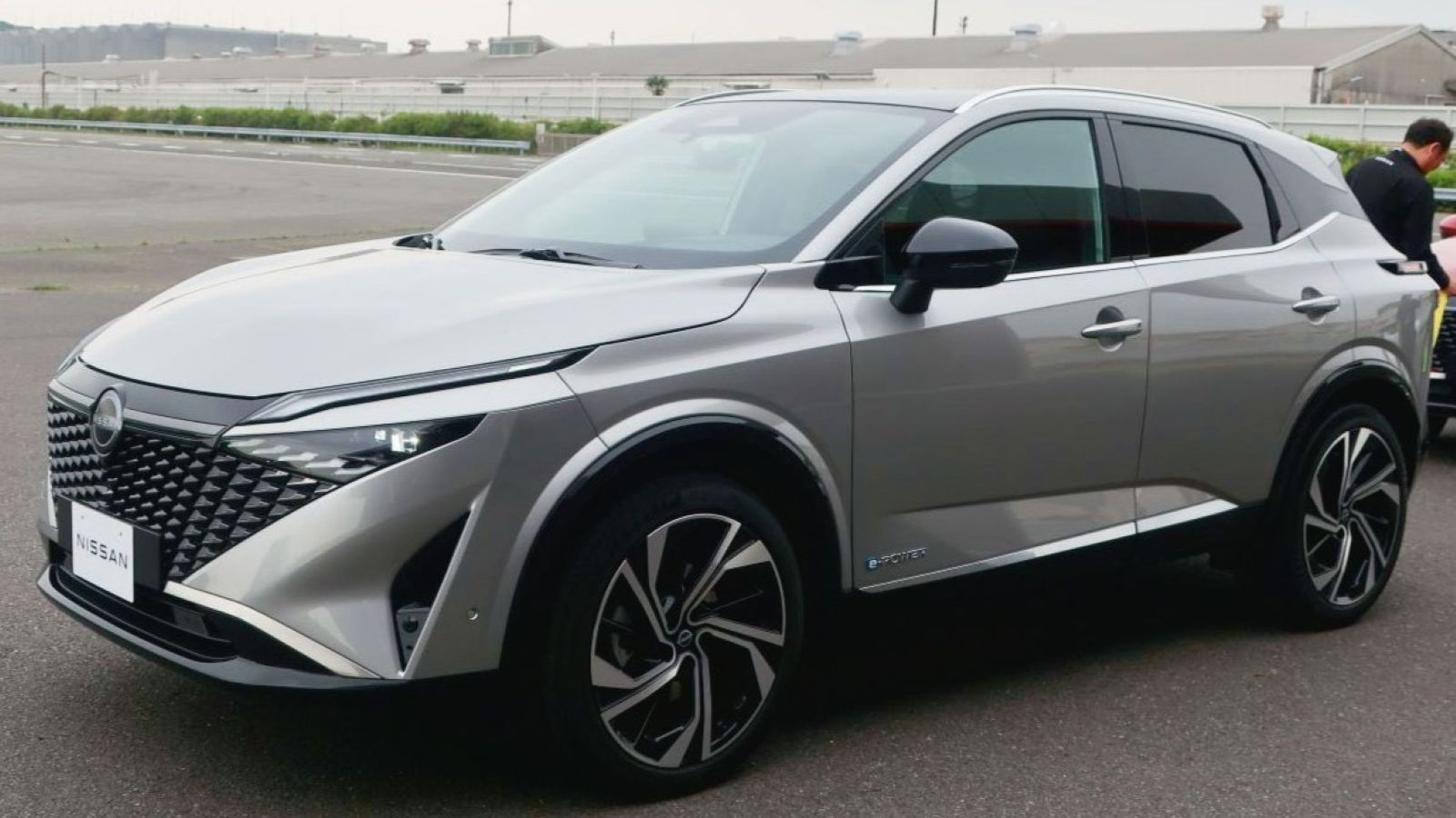 日産、シリーズHEV戦略をエンジンが左右　次期エルグランドは熱効率42％