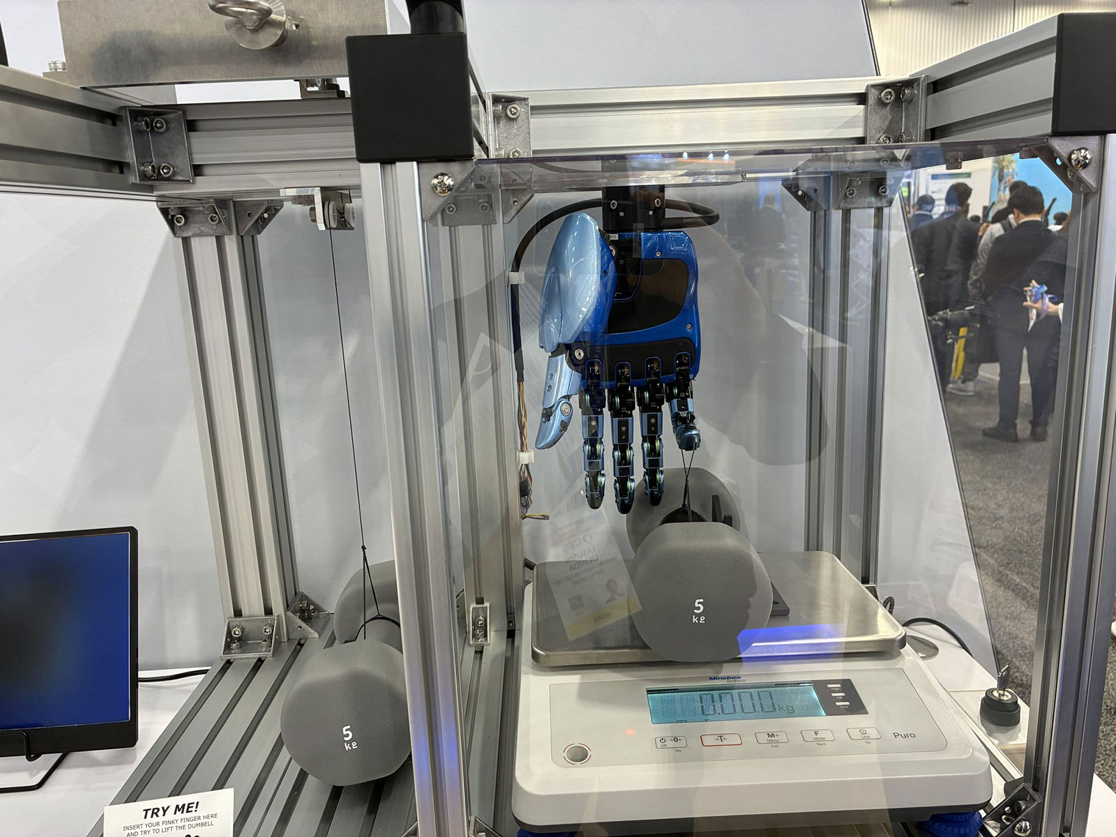 ミネベアミツミ、力とスピードを両立させたロボハンド 指1本で5kg
