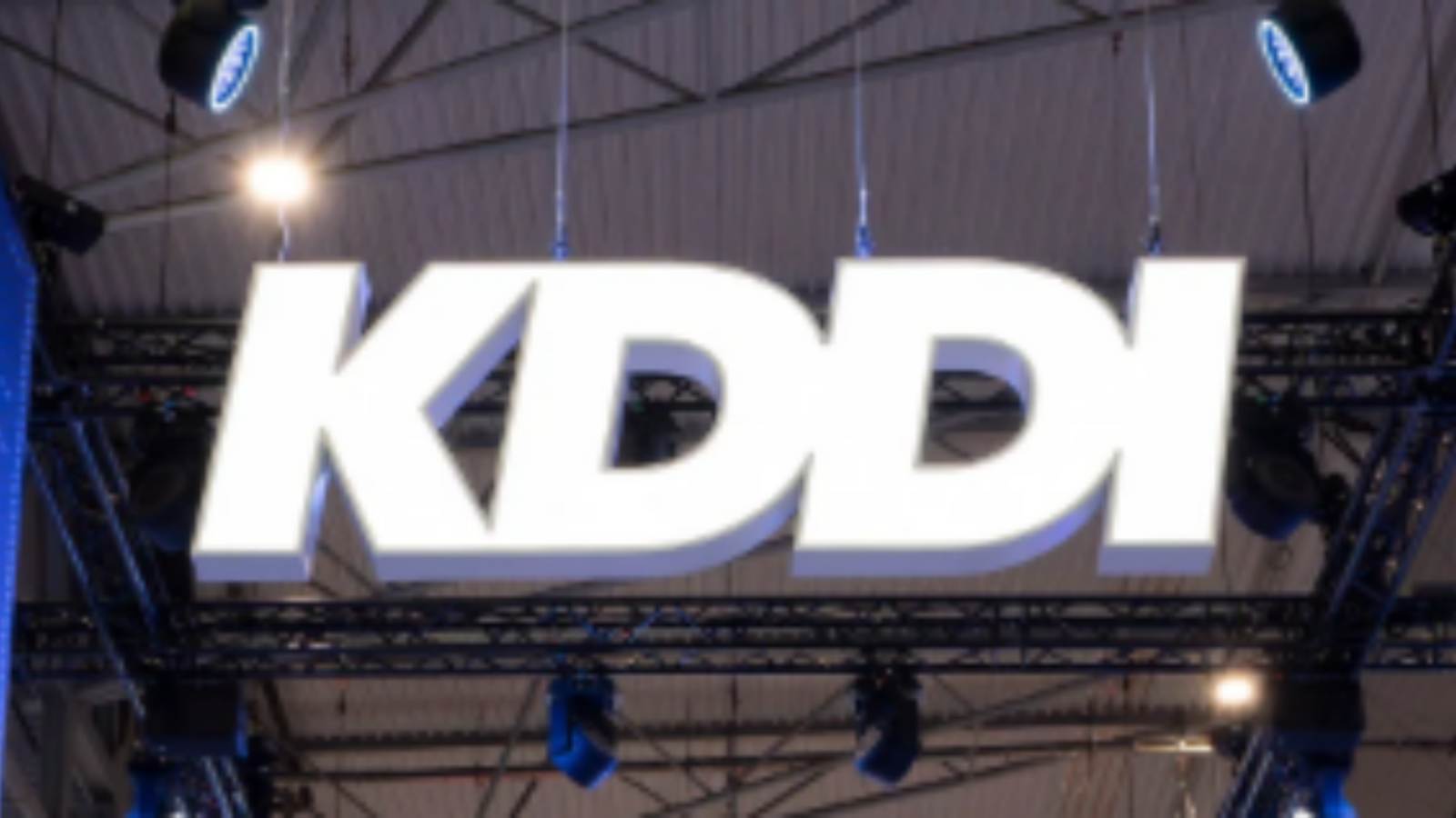 KDDI、強化学習で通信基地局の稼働最適化　26年度全国展開