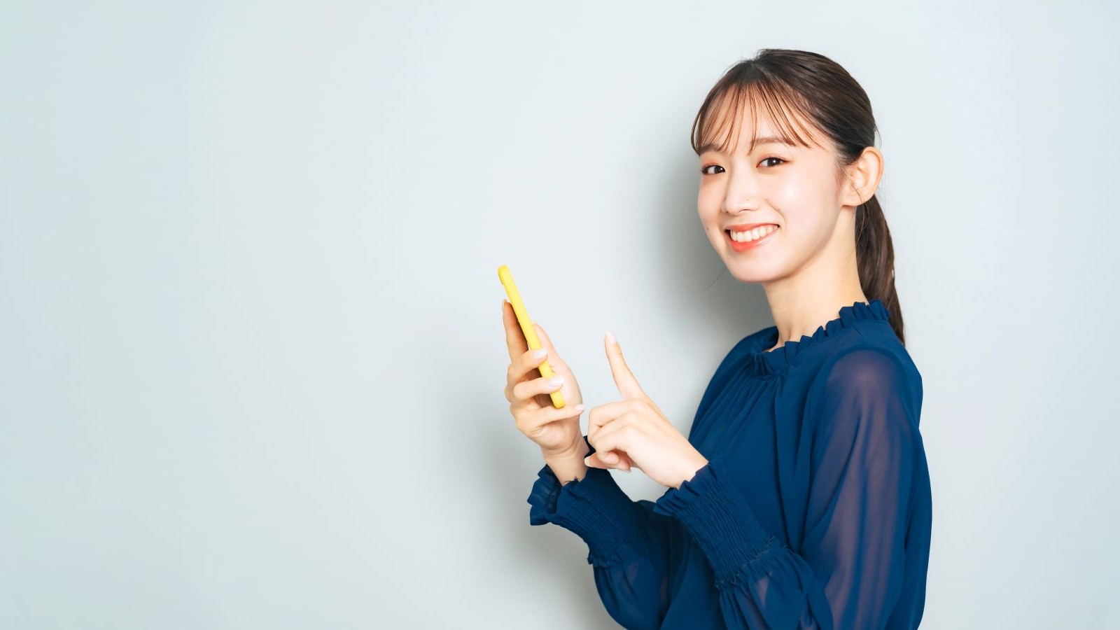 iPhoneのロック画面の時刻表示を見やすくする