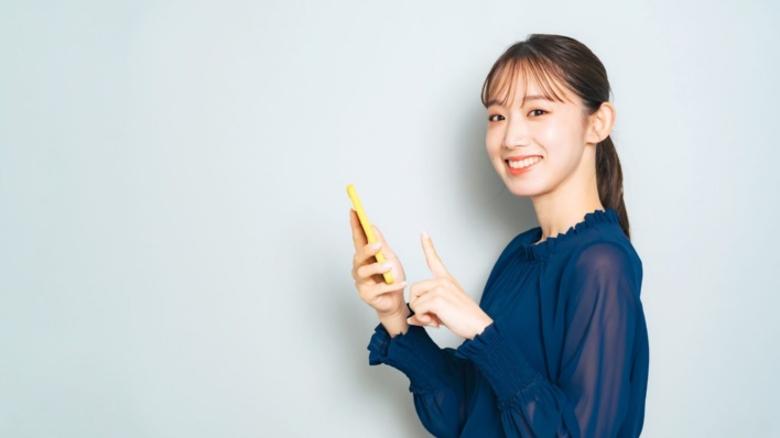 iPhoneのロック画面の時刻表示を見やすくする