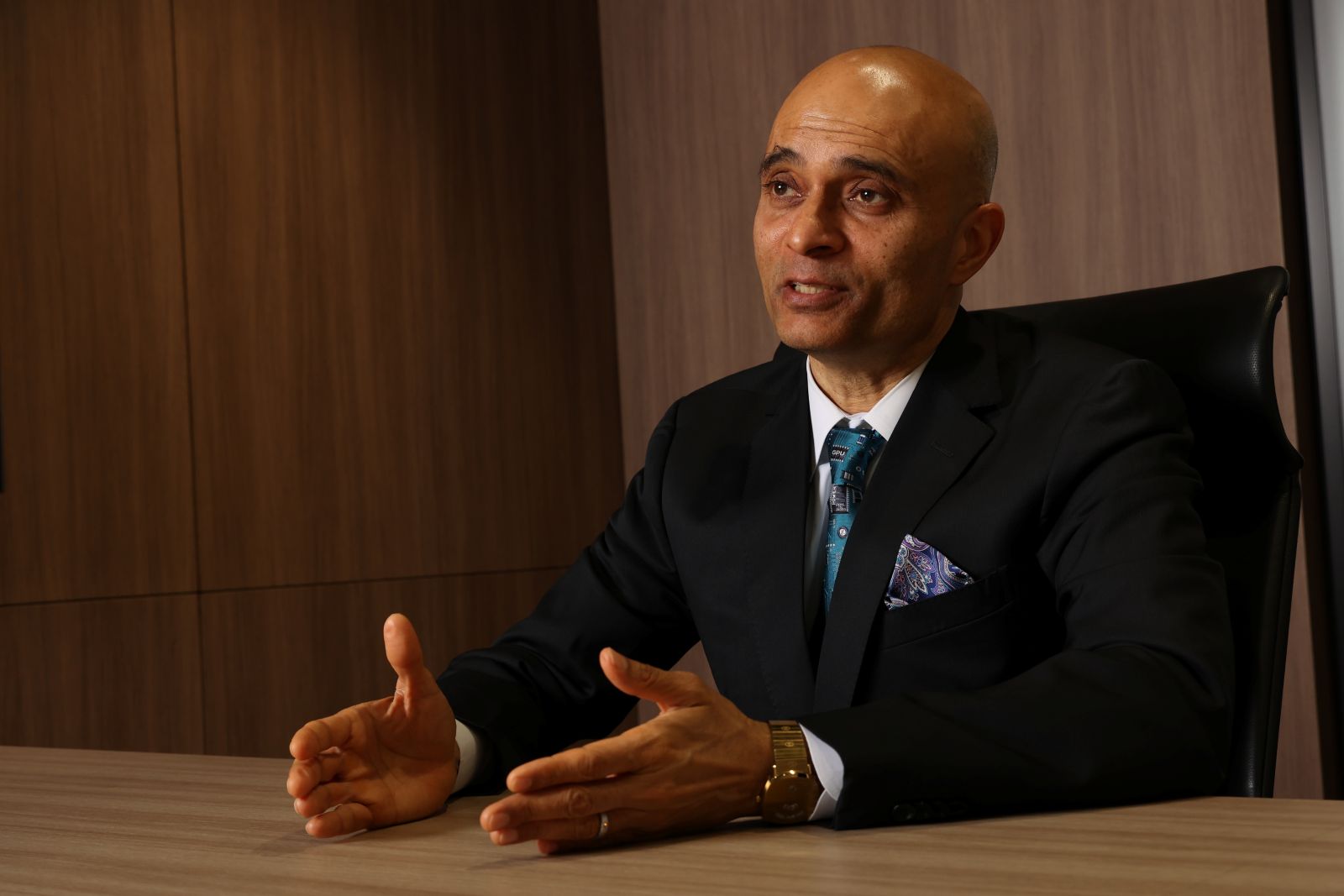 富士通のマハジャン氏は富岳NEXTへ搭載するCPU「MONAKA-X」について、「トップレベルの性能を持ちながら、汎用的に使えるチップにする」と意気込む（写真：陶山 勉）