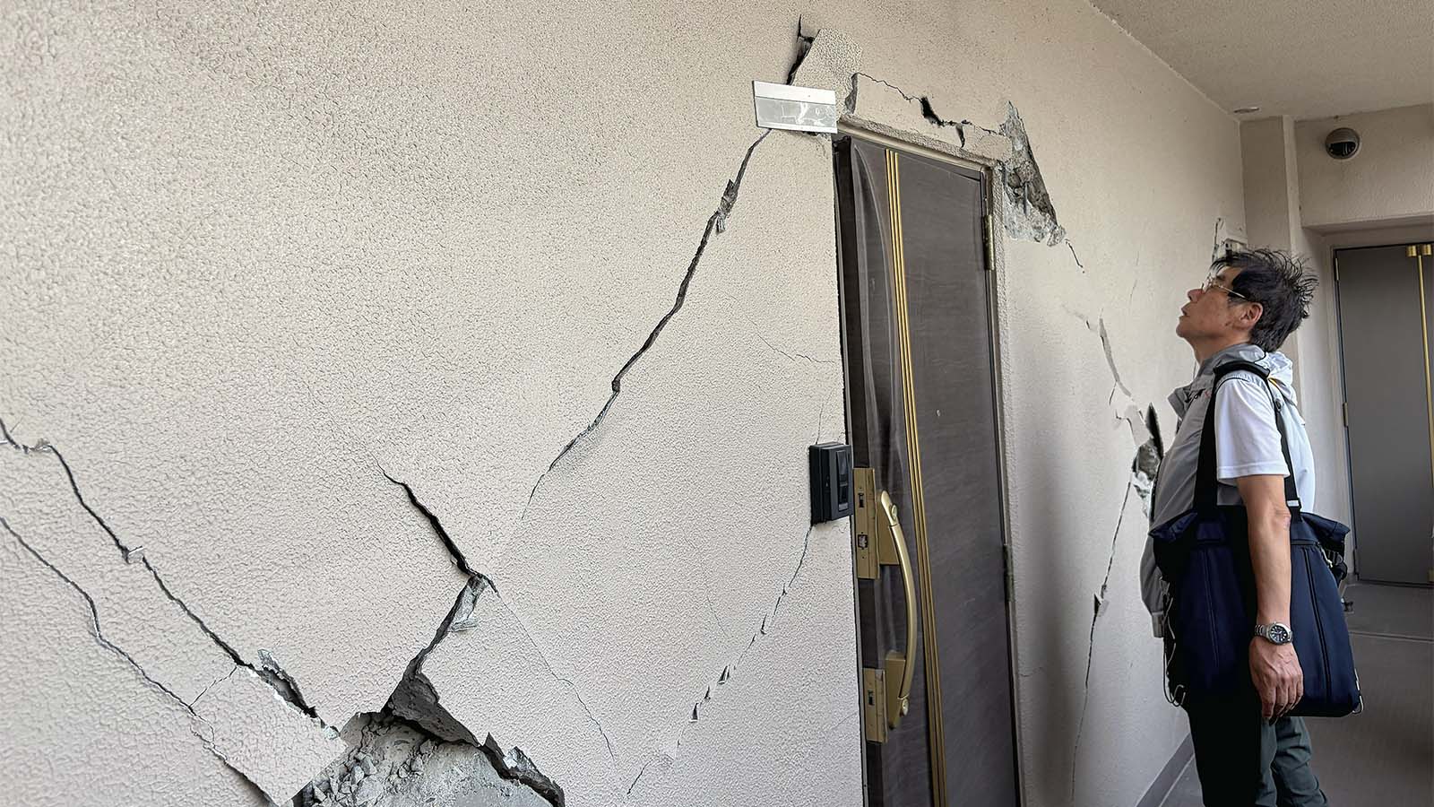 熊本地震、被災マンションの実態を追う　新耐震でも柱や梁が損傷