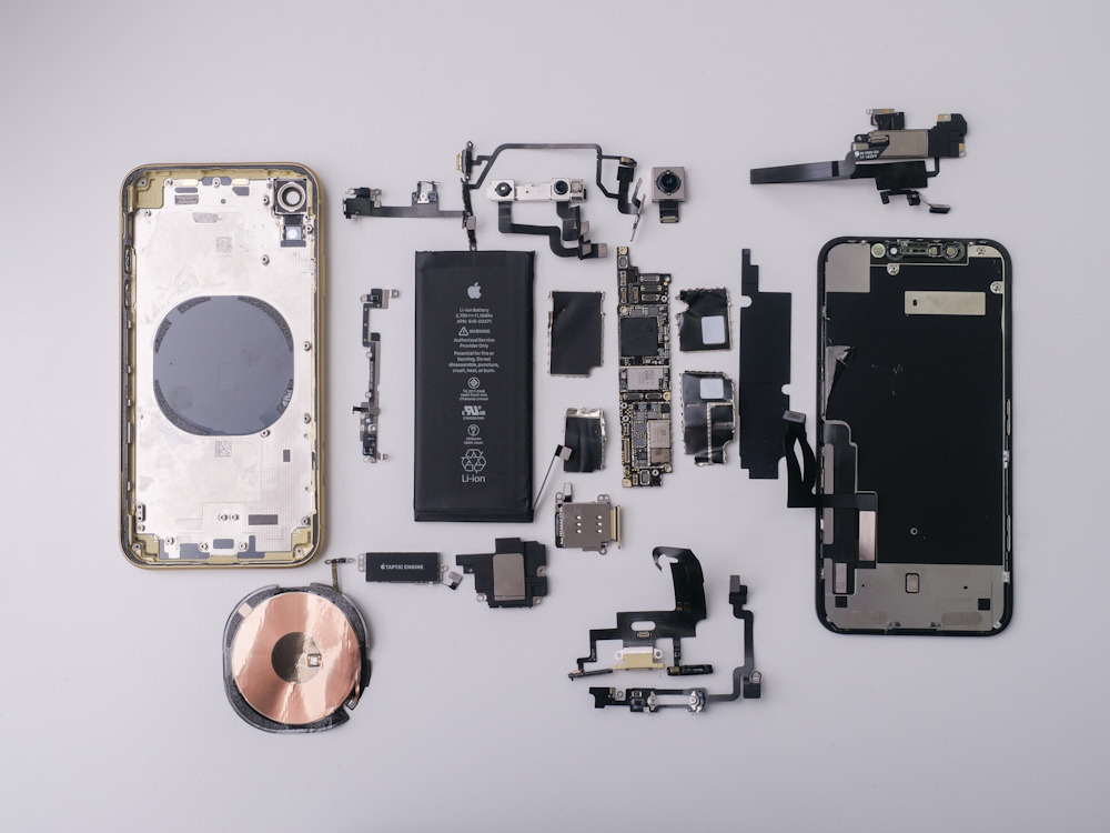 iPhone XR 本体　一部不具合有 今まで問題なく使用出来ていたのに何故！？不具合が悪化した