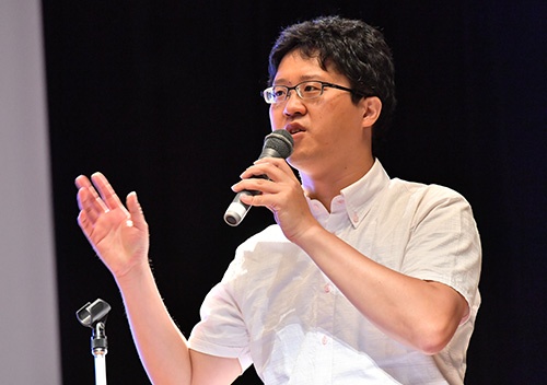 図1●メディアスケッチ代表取締役でサイバー大学客員講師の伊本貴士氏