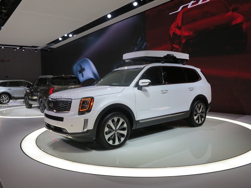 Kiaの大型suv 競合車と一線を画した外観デザインで勝負 日経クロステック Xtech