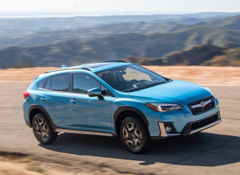 スバル、初のPHEV「Crosstrek Hybrid」を米国で発表 日経クロス