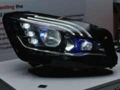 Ledヘッドランプを 1000ピクセル できめ細かく配光制御 ヴァレオ 日経クロステック Xtech Ledヘッドランプを 1000ピクセル できめ細かく配光制御 ヴァレオ 日経クロステック Xtech