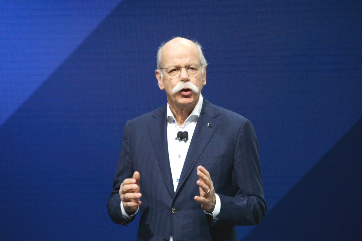 Daimler会長のDieter Zetsche氏は、モビリティーサービスや自動運転開発でドイツBMWと協業することをあらためて説明した（撮影：日経 xTECH）