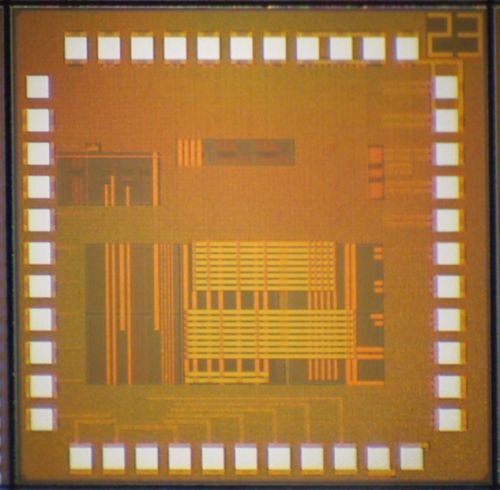 開発したSJ-MOSFET向け駆動&フィードバックIC