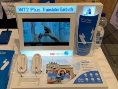 女の子声の音声翻訳機 Ili 海外取材でおじさん記者が使ってみた 日経クロステック Xtech